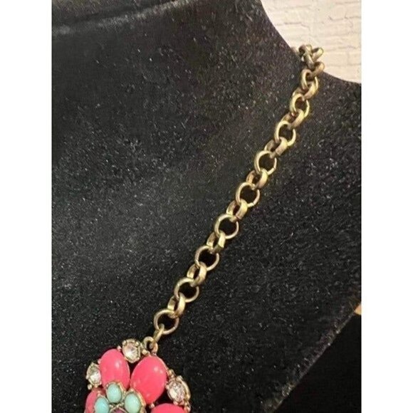 Blossom Statement Necklace - Picture 5 of 7